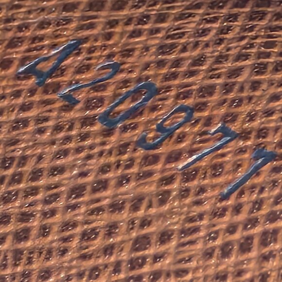 Louis Vuitton Monogram Bordeaux Clutch Bag - Picture 11 of 13